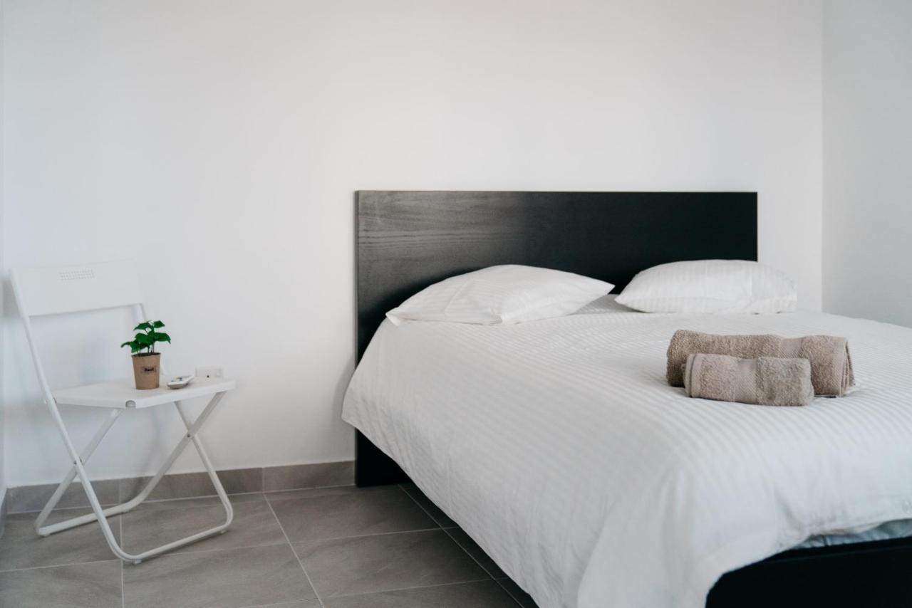 Seasunlove Apt. Daire Larnaca Dış mekan fotoğraf